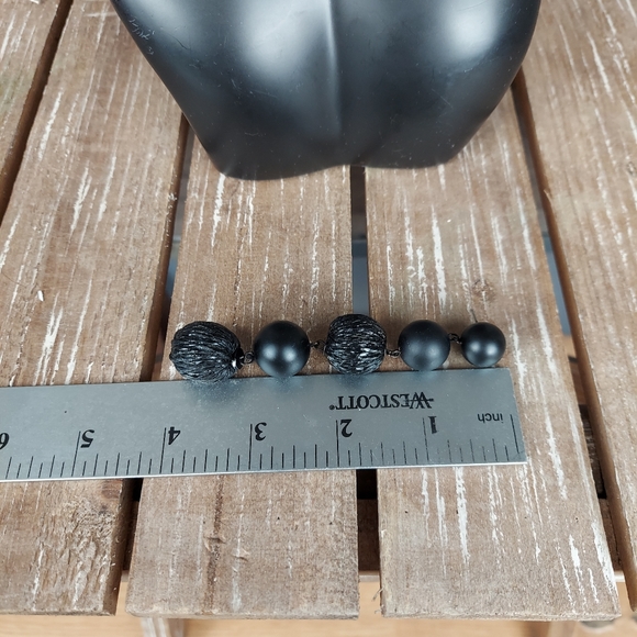 Simply Vera 4" Earrings - Picture 3 of 3